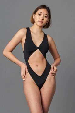 Shark Polewear Benita Bodysuit - Black 12 Shark Polewear Benita Bodysuit - Black -Pole Dance Clothing Shop 09.12.20 07350 1ba1dd66 70d8 4587 99fe 4804355f3873