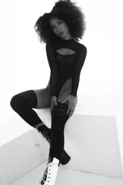 Rolling Lara Tulle Sleeves - Black 5 Rolling Lara Tulle Sleeves - Black -Pole Dance Clothing Shop 12 7 9 970 day02rolling1699