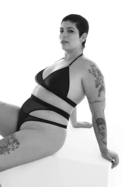 Rolling Linger Bottoms - Black 8 Rolling Linger Bottoms - Black -Pole Dance Clothing Shop 16 7 0 026 topehplingercropbianca