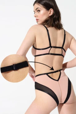 Queen Glory Shorts - Latte -Pole Dance Clothing Shop 2 295cf310 0a1a 4582 b292 598365181b59