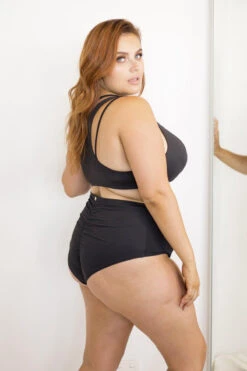 Lunalae Jaded Top - Black -Pole Dance Clothing Shop 6R7A8418