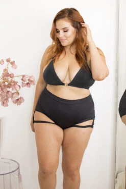 Lunalae Lure You High Waisted Garter Shorts - Black -Pole Dance Clothing Shop 6R7A8441black