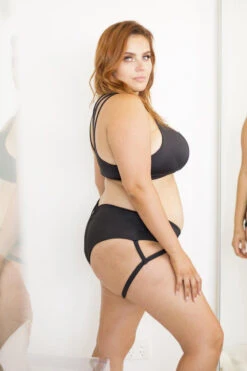 Lunalae Lure You Low-Rise Garter Shorts - Black -Pole Dance Clothing Shop 6R7A8557