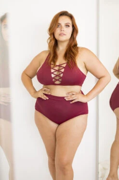 Lunalae Alexi Top - Wine -Pole Dance Clothing Shop 6R7A8576