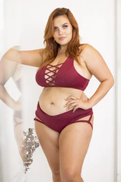 Lunalae Lure You Low-Rise Garter Shorts - Wine -Pole Dance Clothing Shop 6R7A8613 14207c78 9f7a 468e 8e41 b6146059dee8 1