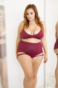 Lunalae Lure You High Waisted Garter Shorts - Wine 14 Lunalae Lure You High Waisted Garter Shorts - Wine -Pole Dance Clothing Shop 6R7A8658