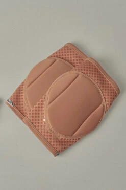 Queen Grippy Kneepads - Caramel 10 Queen Grippy Kneepads - Caramel -Pole Dance Clothing Shop Caramelgrip