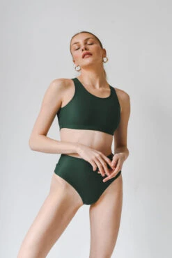 Pole Addict The Classic One Bottoms - Emeralde 8 Pole Addict The Classic One Bottoms - Emeralde -Pole Dance Clothing Shop DSC 3428 1ffa18bb 453a 4e21 b6b7 b5b285505e7c