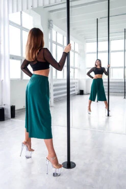 REV ACTIV Flow Pants - Malachite 5 REV ACTIV Flow Pants - Malachite -Pole Dance Clothing Shop IMG 7627 2