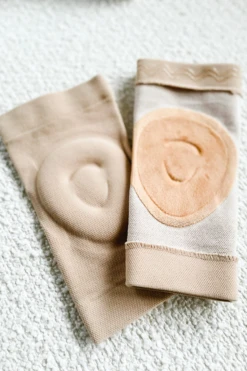 Pole Addict Kneepads - Ocean Sand -Pole Dance Clothing Shop IMG 8393 af9ff8de 2a04 49d2 93e0 7a3c2fb0ab8f