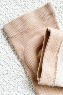 Pole Addict Kneepads - Ocean Sand -Pole Dance Clothing Shop IMG 8394