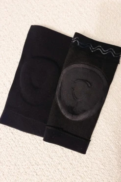 Pole Addict Kneepads - Volcanic Black -Pole Dance Clothing Shop IMG 8462