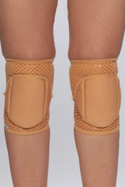 Queen Grippy Kneepads - Caramel 9 Queen Grippy Kneepads - Caramel -Pole Dance Clothing Shop NudeCaramelGrip1
