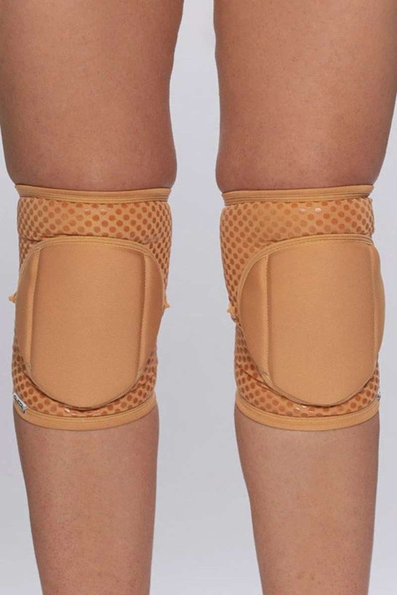 Queen Grippy Kneepads - Caramel 3 Queen Grippy Kneepads - Caramel - Image 3