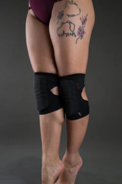 Tatiana Active Ultimate Kneepads - Black -Pole Dance Clothing Shop TatianaActive UltimateBlackTechnicalPoleDanceKneePad 4344