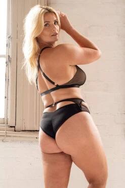 Tatiana Activewear Kaizen Top - Black Mesh 14 Tatiana Activewear Kaizen Top - Black Mesh -Pole Dance Clothing Shop TatianaActiveKaizenBlack 0214cropped 9fe74a40 c5de 4fef 9acd 1d1ebb3c8a4c